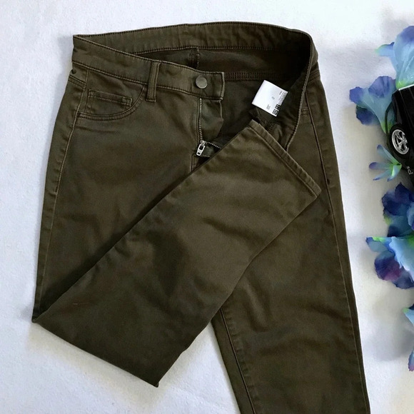 Uniqlo Dark Olive Colored Capri Denim Women 24 - Picture 4 of 8